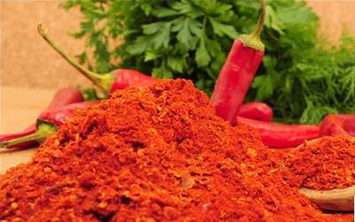 家常美味清炒芹菜：健康降压，操作简单，一学就会！