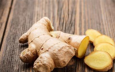 生姜粉：养生佳品还是潜在风险？全面解析其利与弊