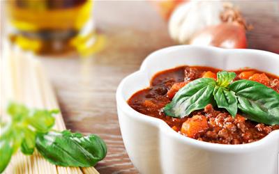 意面酱家常做法：2款简单食谱，轻松做出美味酱汁