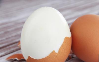 白鸡蛋煮多久：专业指南与常见问题解答