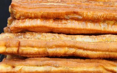 剩油条新吃法：教你如何将剩油条变美味佳肴