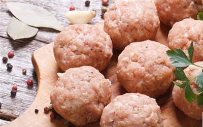 速冻鱼丸自制指南：从挑选到烹饪，一网打尽！