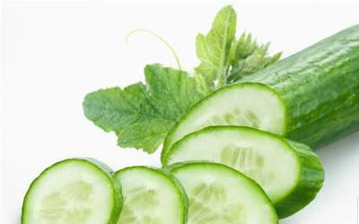 夏日凉拌黄瓜：养生佳肴，轻松制作