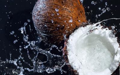 椰子：美味与健康的双重享受，揭秘其非发物之谜