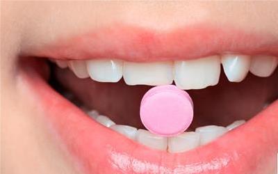 辛伐他丁为什么晚上吃？科学解析背后的药效机制