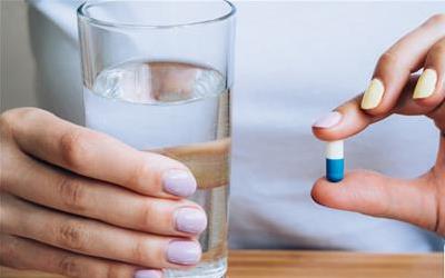 哺乳期使用西瓜霜喷剂的注意事项与安全指南