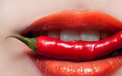 虎皮尖椒夹肉：家常美味，制作指南详解