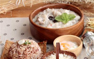 老鸭汤泡饭：营养美味，简单易学的家常菜