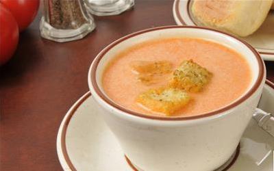 奶油玉米浓汤：健康美味，轻松上手的家庭食谱