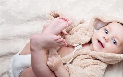 小儿发烧引起抽搐：全面解析高烧惊厥及其应对策略
