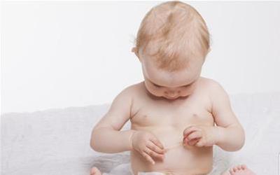 孩子后背起小疙瘩揭秘原因及应对策略