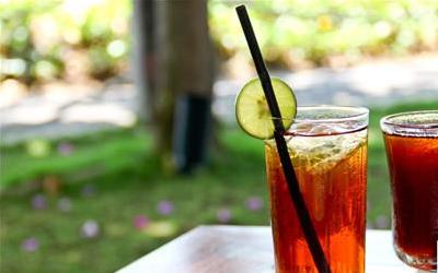 夏日祛湿，茶叶助你一臂之力：了解不同茶叶的祛湿功效