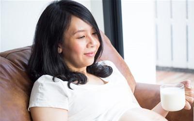 揭秘孕妇孕初期胸部不涨的原因及应对策略