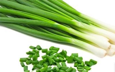 大葱治疗鸡眼：民间偏方还是科学良方？