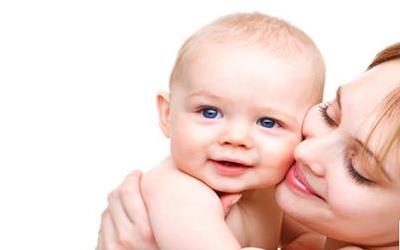 七个月宝宝眼睛肿的原因及应对方法