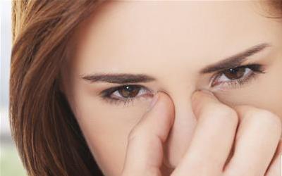 夜间鼻涕流不停，揭秘原因及解决方案