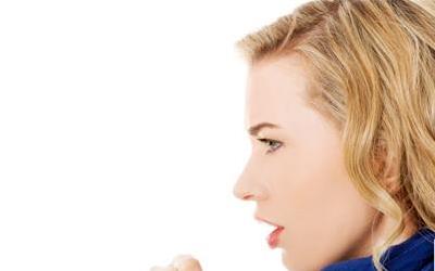 产后妈妈咳嗽应对指南：科学方法缓解不适，保护母婴健康