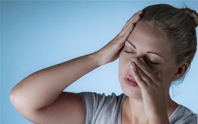 揭秘女性鼻梁高低与面相运势的关联