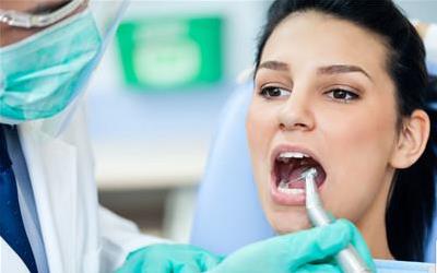 左侧胸口痛的常见原因与应对策略