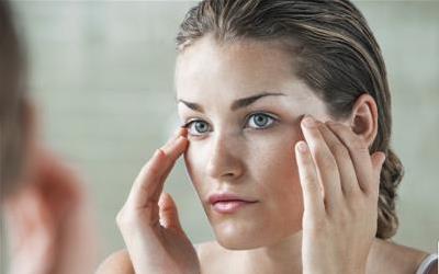 有效祛除脸部湿气：专业医生支招，告别面部肿胀炎症