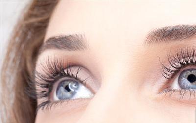 近视眼人士也会老花眼？揭秘老花眼的成因及预防措施