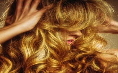 离子烫的潜在危害：揭秘对头发的长期影响