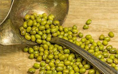 自制绿豆面膜：效果惊人，揭秘三种自制面膜秘籍