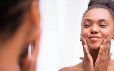 粉刺针正确使用技巧轻松去除黑头白头