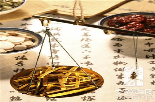 白芍：痛风患者的天然“止痛良药”