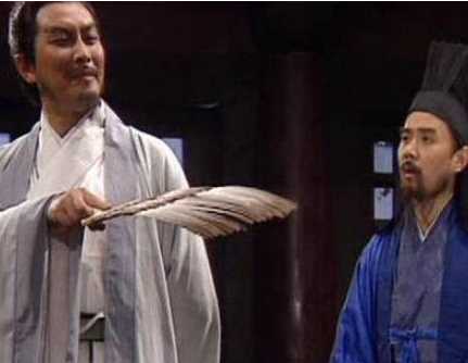 关羽败亡后，诸葛亮为何毫无悲伤情绪？背后隐藏的真相令人深思